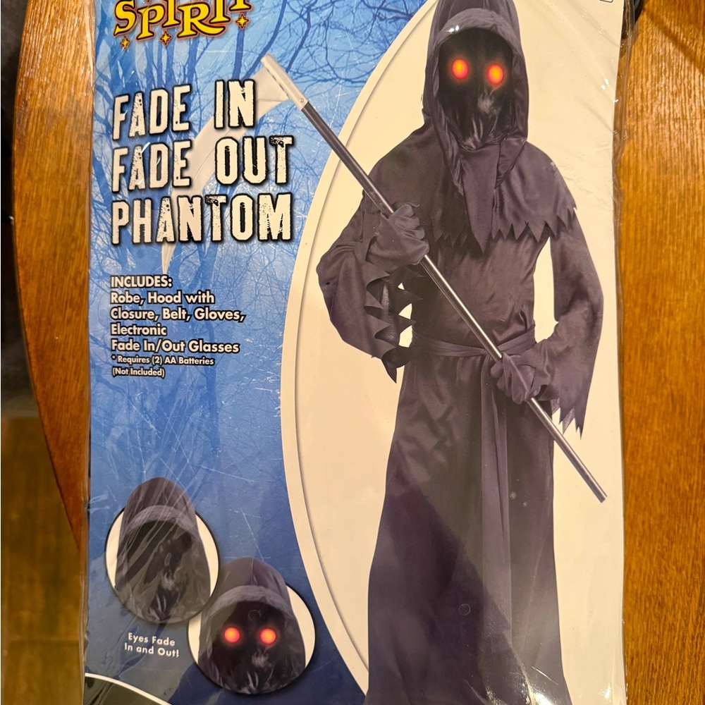 Fade in Fade Out Phantom Halloween costume - kids M (8-10)